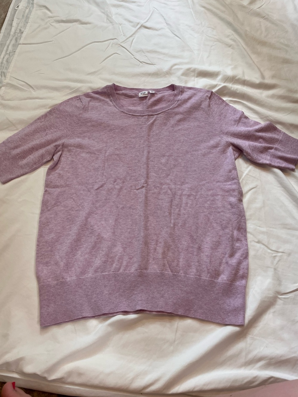 GAP Heathered Lavender Short Sleeve Knit Sweater Top M Light Purple Fine Knit